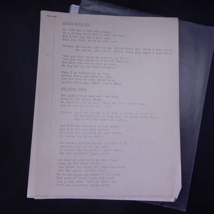 Loose song sheets